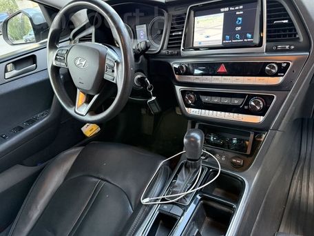 Hyundai Sonata, 2018 — сүрөт 11