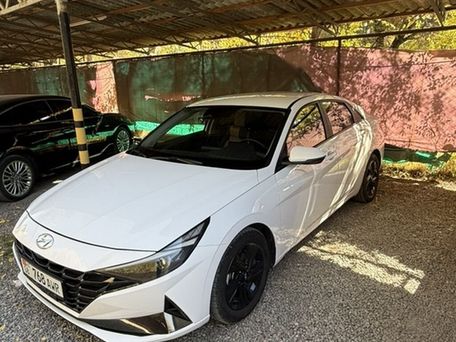 Hyundai Avante, 2022 — photo 1