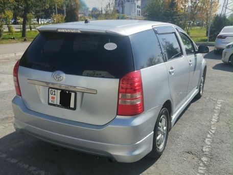 Toyota Wish, 2003 — 照片 2