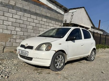 Toyota Yaris, 2003 — фото 1