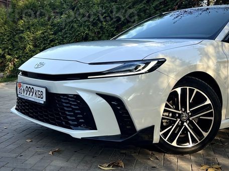 Toyota Camry, 2025 — photo 4