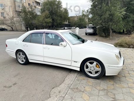 Mercedes-Benz E-Класс, 2001