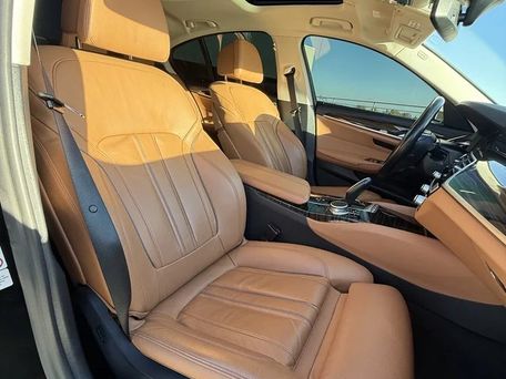 BMW 5 Series, 2020 — photo 9