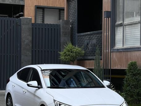 Hyundai Elantra, 2018 — photo 3