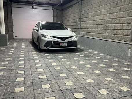 Toyota Camry, 2018 — 照片 11