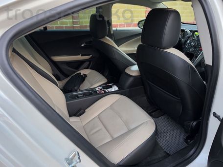 Chevrolet Volt, 2012 — 照片 8