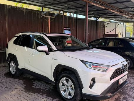 Toyota RAV4, 2019 — сүрөт 1