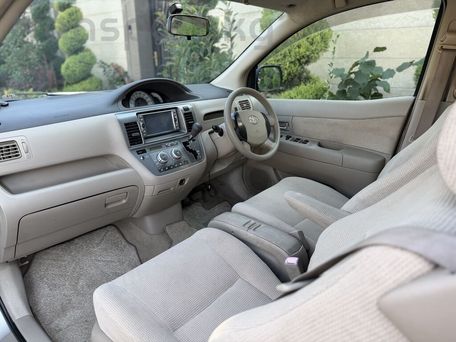 Toyota Raum, 2003 — photo 4