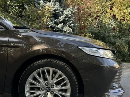 Toyota Camry, 2019 — сүрөт 2