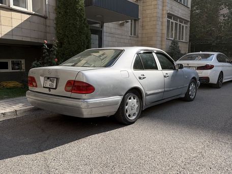 Mercedes-Benz E-Класс, 1996 — сүрөт 2