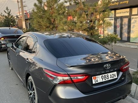 Toyota Camry, 2019 — 照片 6