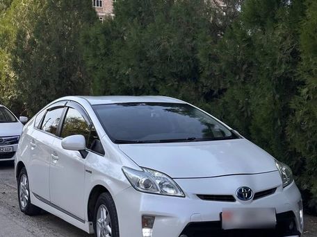 Toyota Prius, 2015 — сүрөт 1