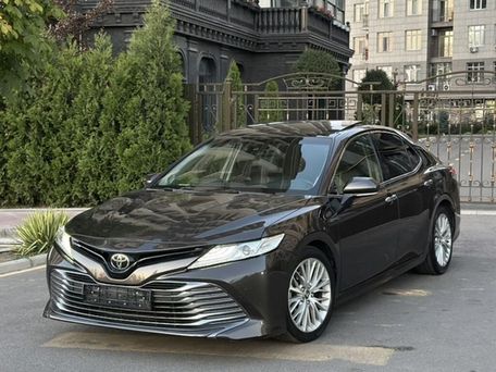 Toyota Camry, 2018