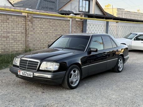 Mercedes-Benz W124, 1993 — фото 1