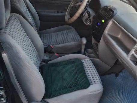 Mazda Demio, 2000 — сүрөт 2
