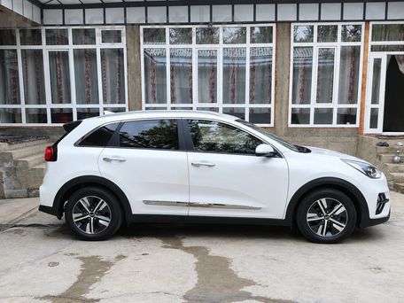 Kia Niro, 2020 — фото 2