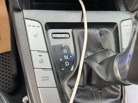 Hyundai Avante, 2018 — сүрөт 10