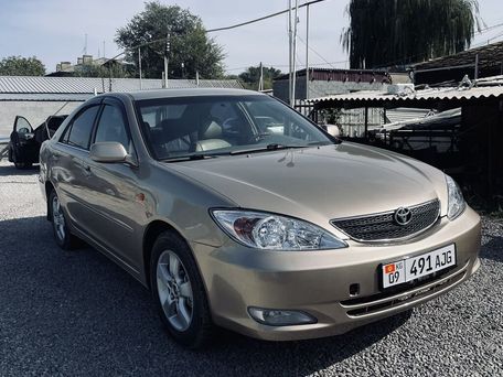 Toyota Camry, 2004 — 照片 1