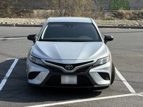 Toyota Camry, 2018 — 照片 1