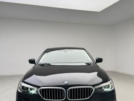 BMW 5 серии, 2019 — 照片 6