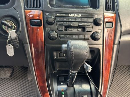 Lexus RX, 1999 — сүрөт 9