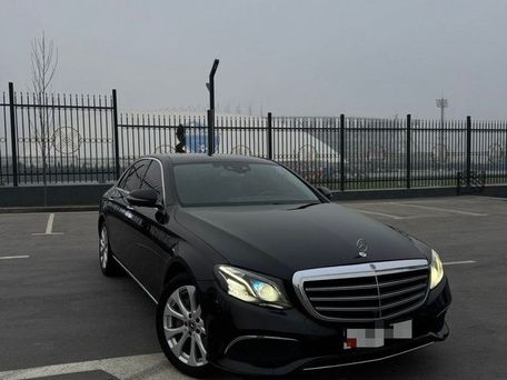 Mercedes-Benz E-Класс, 2019 — photo 1