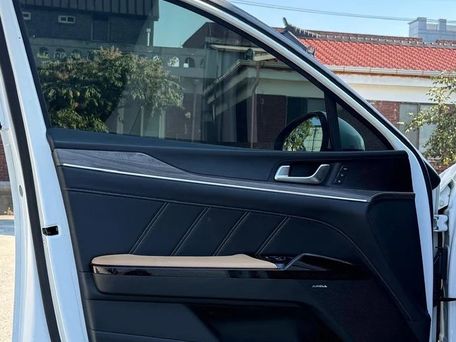 Kia K5, 2021 — photo 11