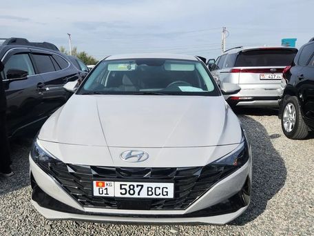 Hyundai Avante, 2022