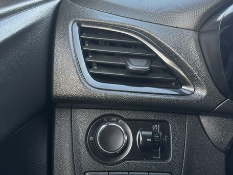Chevrolet Spark, 2015 — photo 17