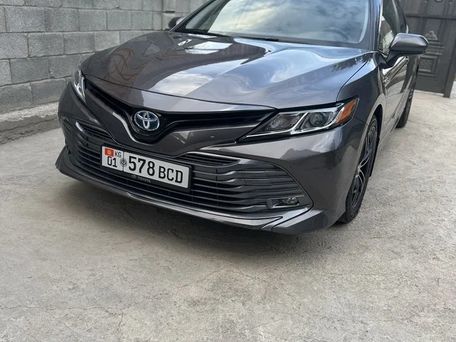 Toyota Camry, 2020