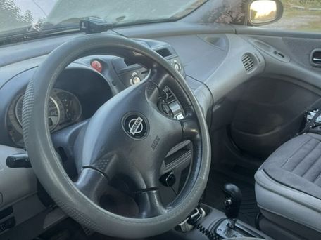 Nissan Almera Tino, 2000 — 照片 8