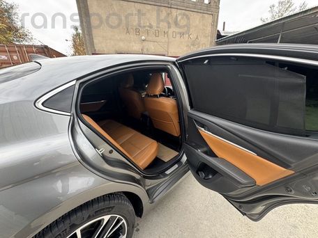 Toyota Camry, 2026 — 照片 7