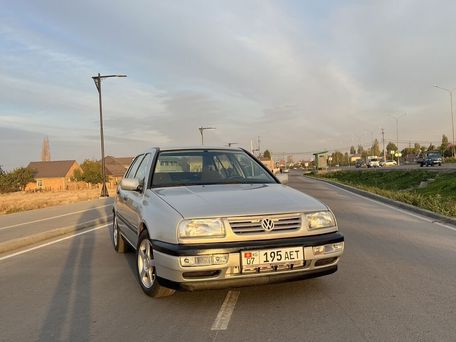 Volkswagen Vento, 1993 — photo 2