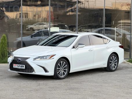 Lexus ES, 2021
