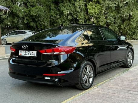 Hyundai Elantra, 2018 — 照片 3