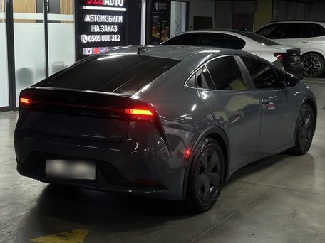Toyota Prius v (+), 2023 — сүрөт 2