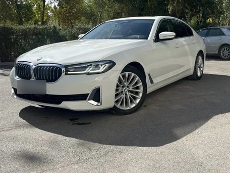 BMW 5 серии, 2016 — фото 1