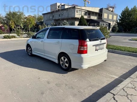 Toyota Wish, 2003 — 照片 3