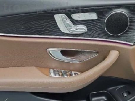 Mercedes-Benz E-Класс, 2020 — фото 16