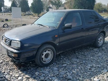 Volkswagen Vento, 1992 — сүрөт 2