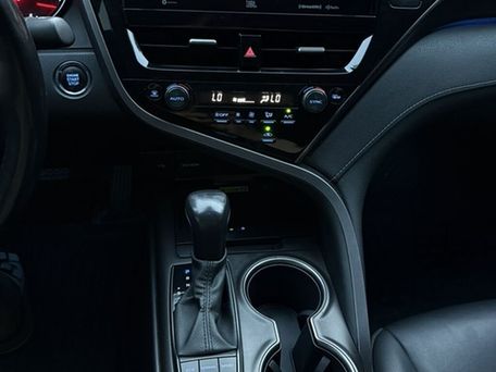 Toyota Camry, 2022 — сүрөт 10