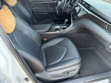 Toyota Camry, 2019 — фото 12