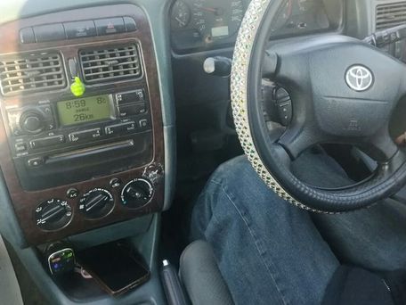 Toyota Avensis, 2002 — 照片 4