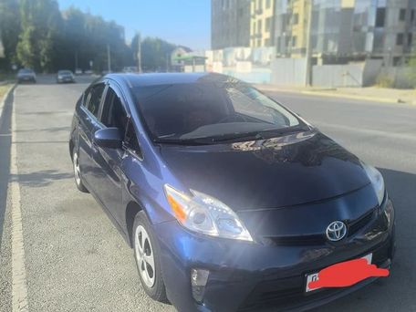 Toyota Prius, 2015 — фото 1