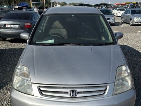 Honda Stream, 2003 — 照片 1