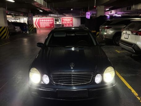 Mercedes-Benz E-Класс, 2002 — 照片 1