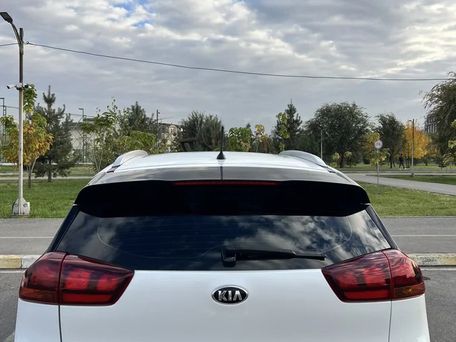 Kia Niro, 2018 — photo 4