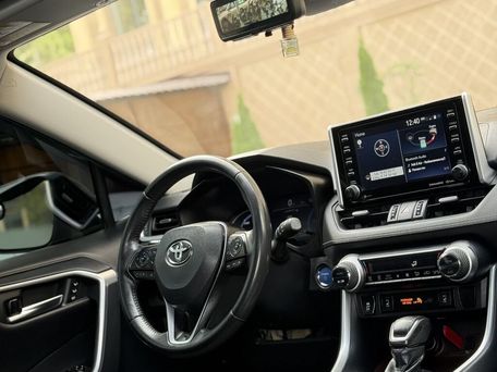 Toyota RAV4, 2019 — фото 10