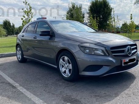 Mercedes-Benz A-Класс, 2013 — фото 2