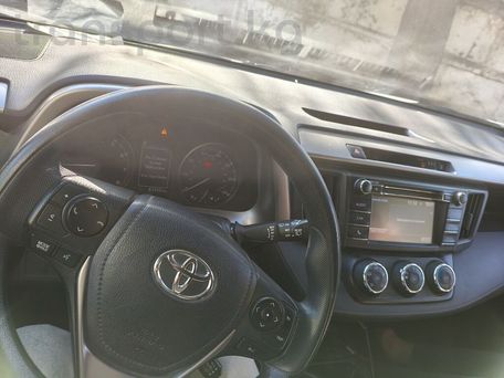 Toyota RAV4, 2018 — 照片 5